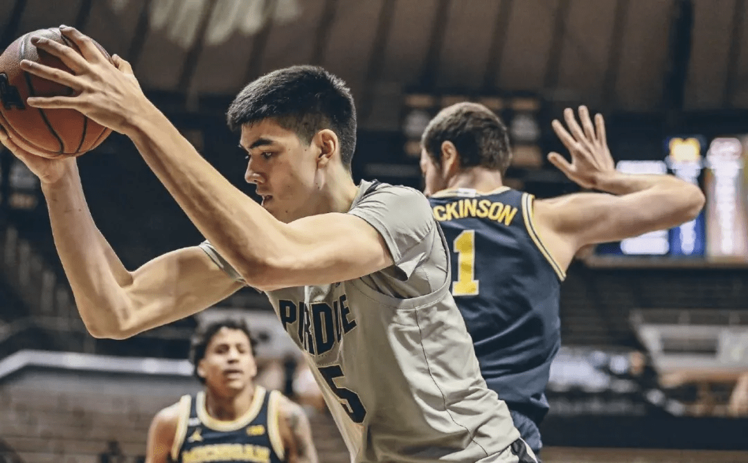 九游旧版本下载链接-莱万多夫斯基官方宣布败北新规，加拿大队引发争议！(莱万多夫斯基世预赛)