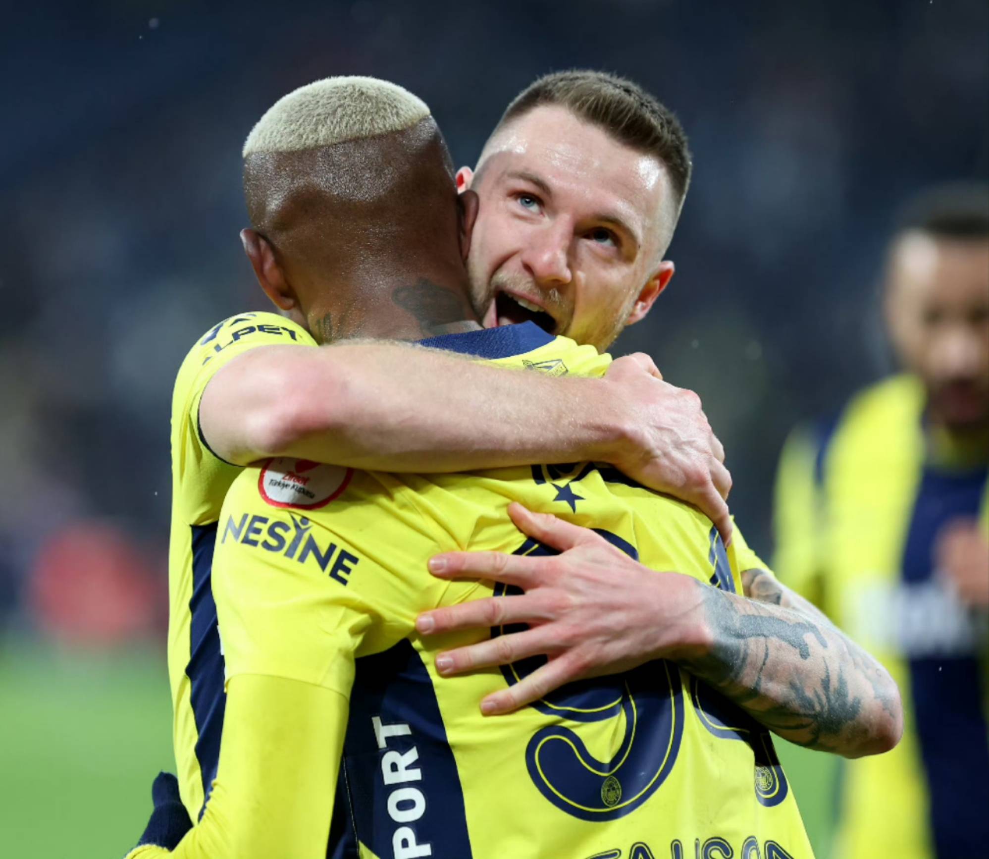 九游旧版本下载链接-穆古鲁扎重返赛场，比赛规则变更首场状态出色，塞尔维亚队观众沸腾！再创辉煌时刻的简单介绍