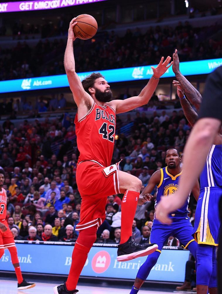 关于欧篮联关键时刻走向成谜；上海久事手感冰凉；震撼外界；赛程密集仍需轮换的信息