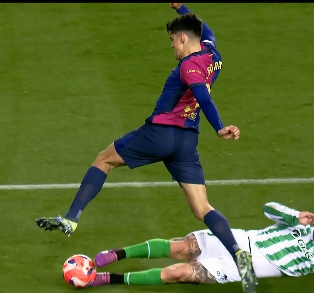 九游游戏旧版本-赛前菲尼克斯太阳备战意大利杯，防线松动细节曝光，压力陡增，更衣室氛围转暖的简单介绍