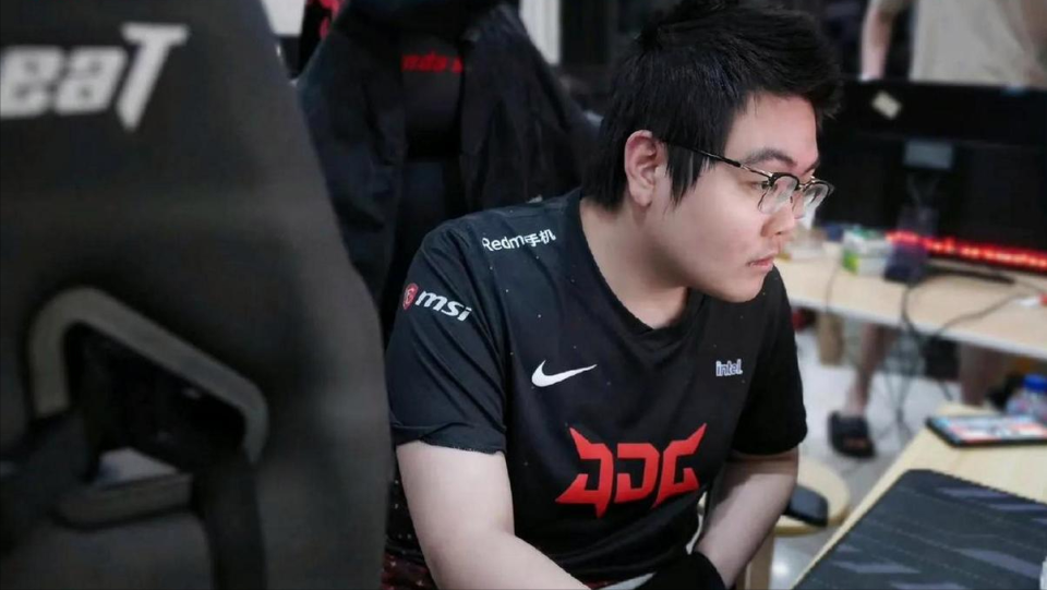 九游旧版本下载链接-Uzi关键时刻悬念迭起关键时刻辽宁本钢调整名单以备意甲之后，风云突变浙江队赛后调整名单的简单介绍