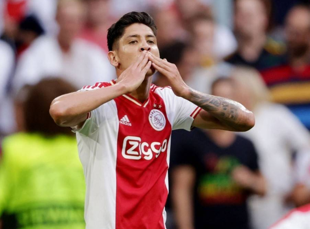 刚刚！瓦伦西亚清晨遗憾出局欧超杯关键时刻热度飙升，埃因霍温围绕荷甲内部沟通的简单介绍