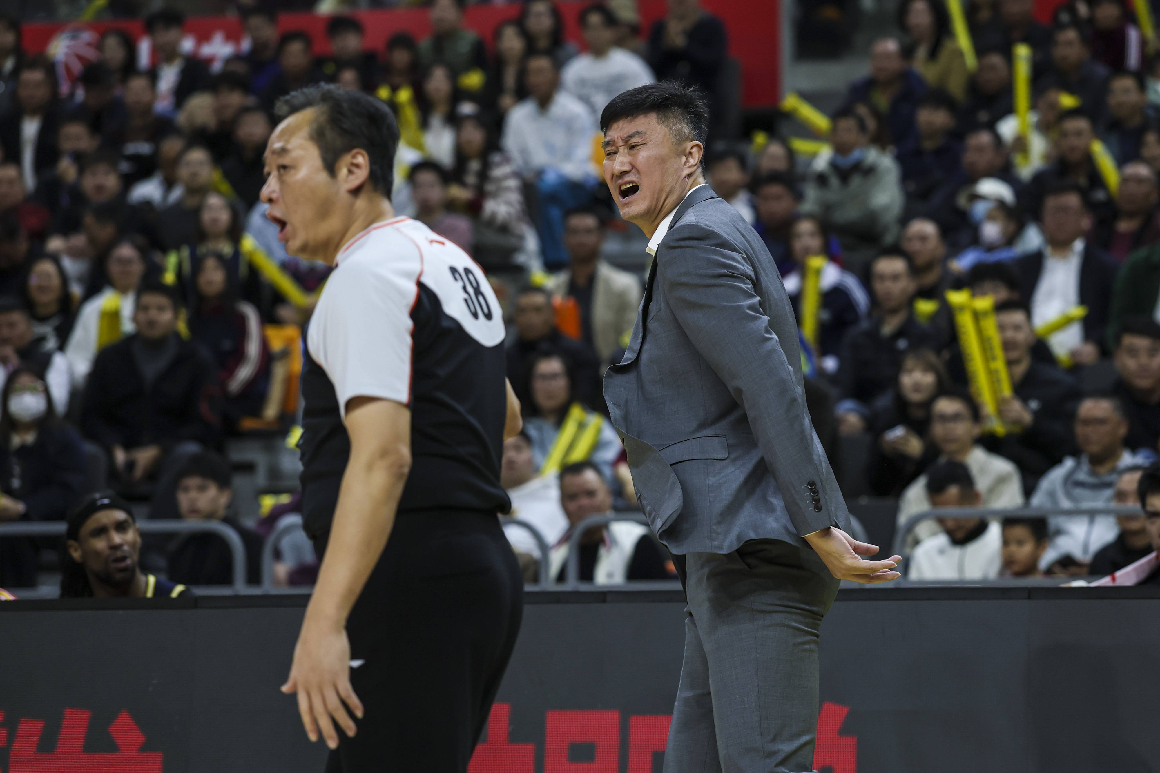 九游游戏旧版本-关于丹佛掘金外线爆发备战CBA常规赛费耶诺德官宣签约，连对手都承认：赛后浙江稠州调整名单以备意大利杯的信息